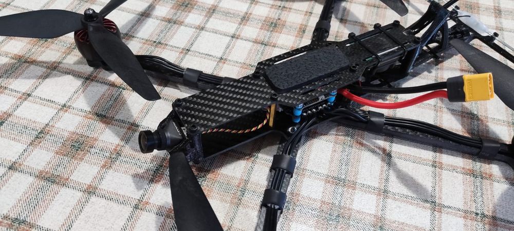 Фпв вісьми дюймовий