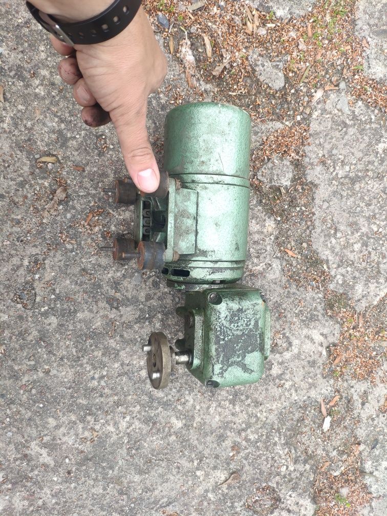 Motoreduktor reduktor silnik 220v 3.5 obr na minutę