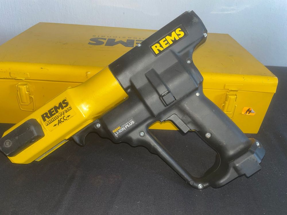 Mini pres rems 14.4v pro