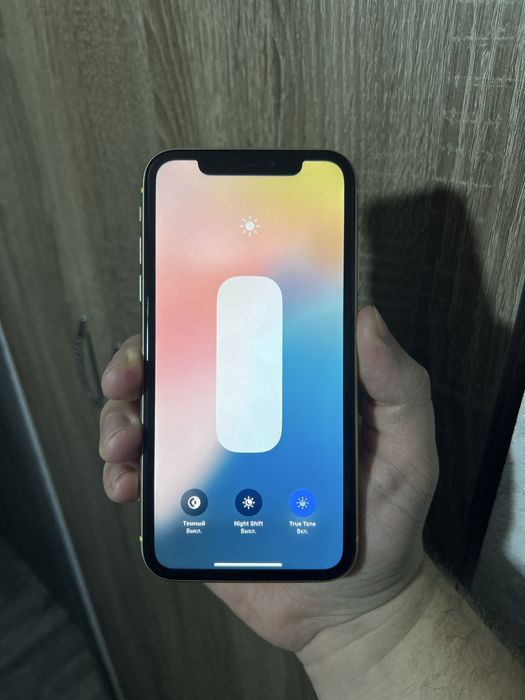 Продам iPhone Xr 64gb АКБ 100% Neverlock