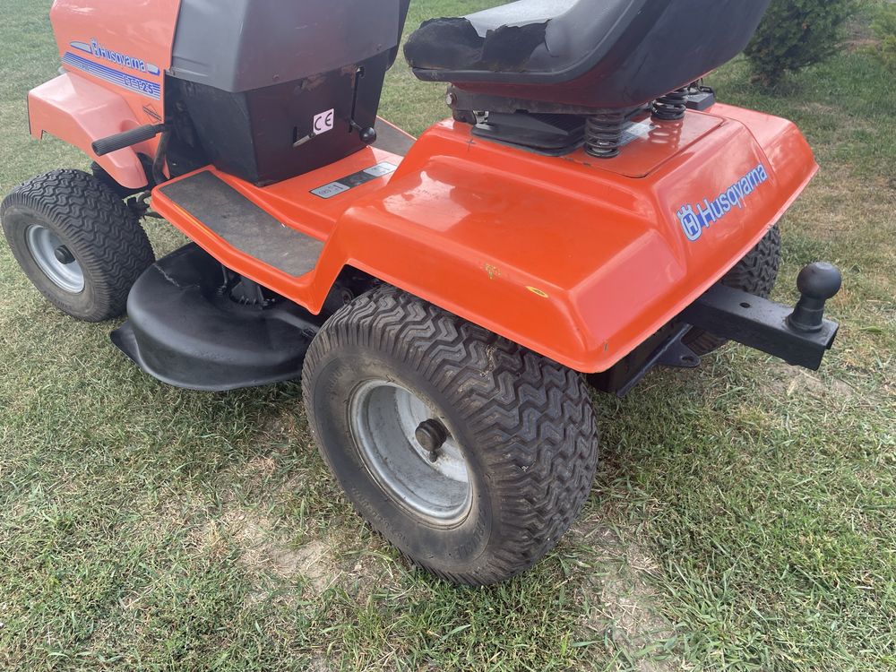 Traktorek ciągniczek Husqvarna LT125, Briggs Stratton 12,5 HP Hak