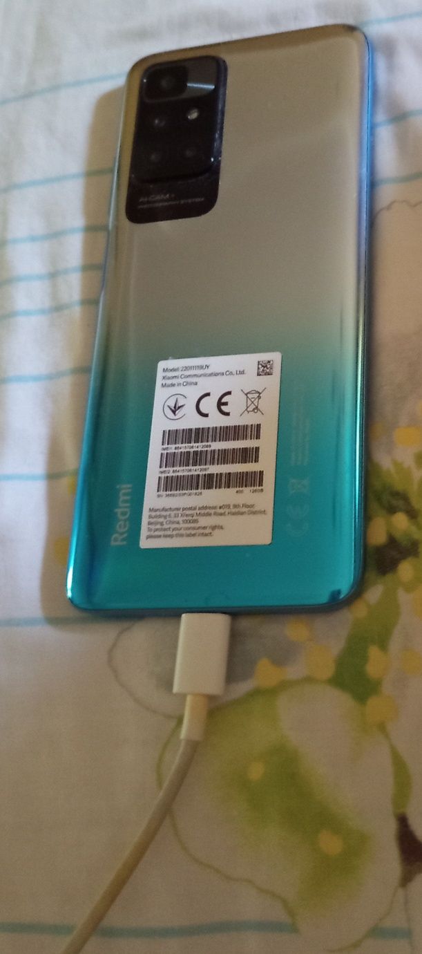 Продам Редми 10 в отличном состоянии.