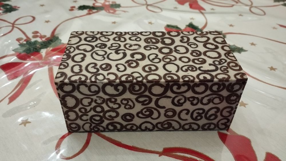 Caixinha jóias original de pau de canela