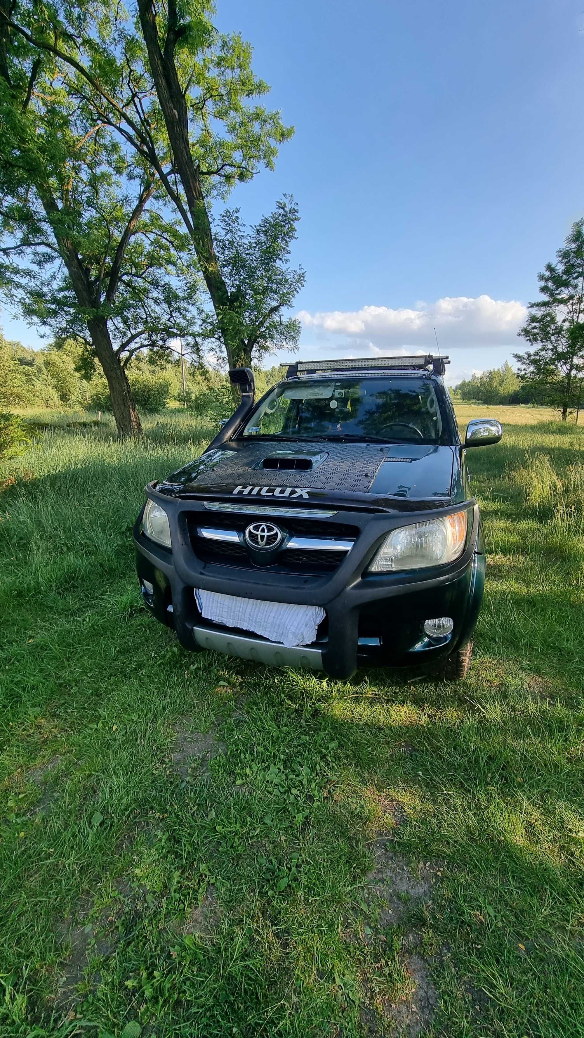 Toyota hilux 2007 salon polska serwisowany bezwypadkowy+suzuki gr.vit.