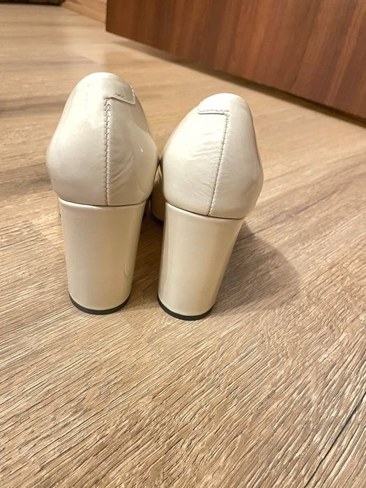 Туфли лодочка из натур.лака