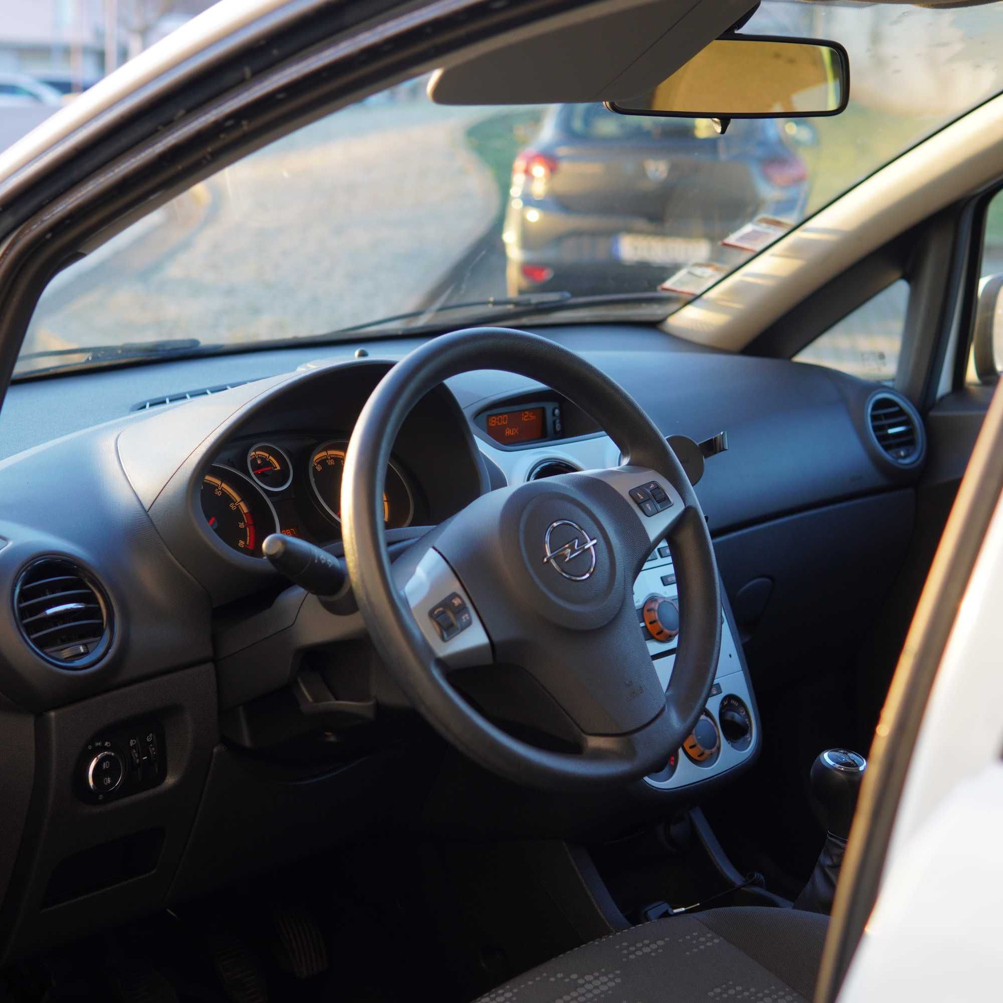 Opel Corsa D 1.2 [Apenas 23 000 kms]