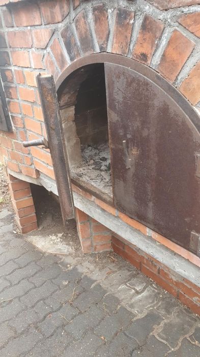 Wędzarnia - piec do pizzy drzwiczki metalowe