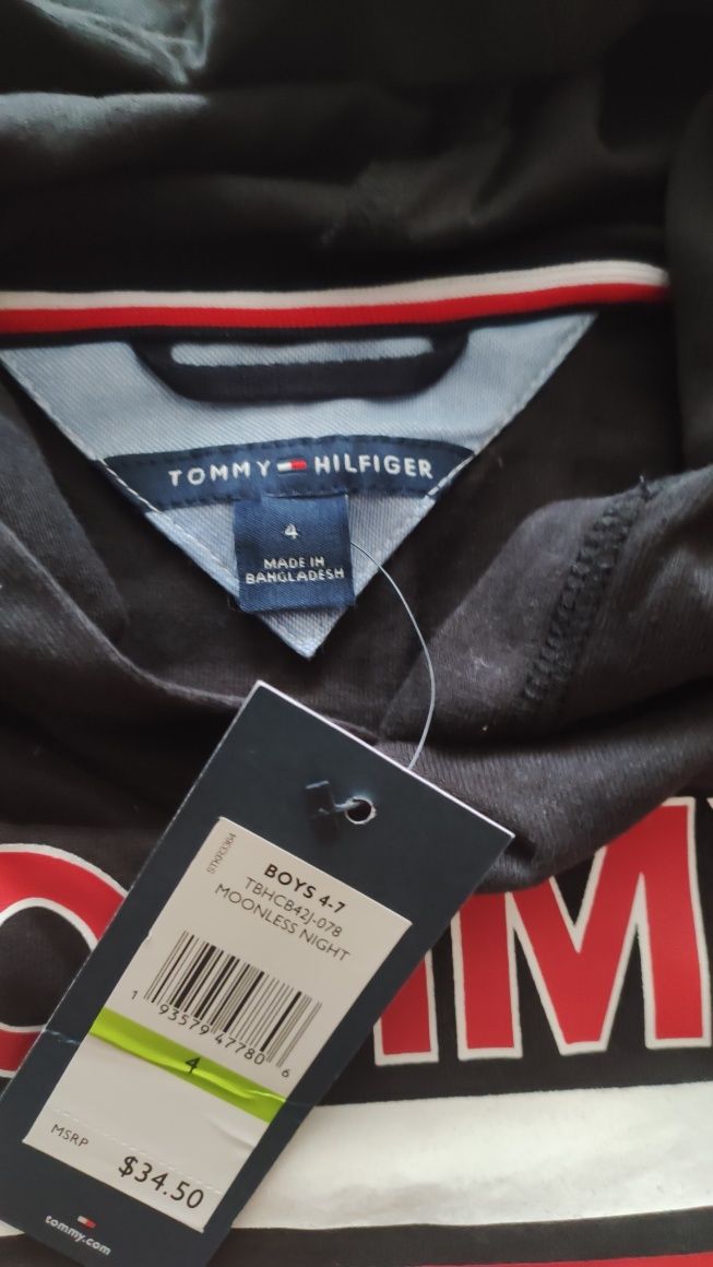 Кофта  Tommy Hilfiger оригинал. 4-7 лет