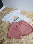 Conjunto de menina novo