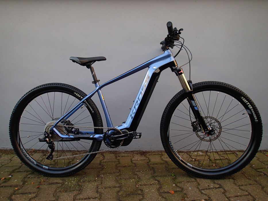Rower MTB elektryczny e-bike KROSS LEVEL BOOST rozmiar M - powystawowy