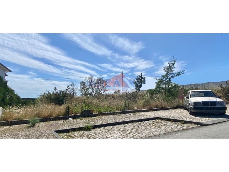 Excelente Terreno P/Construção de Moradia próximo do Centro da Cidade