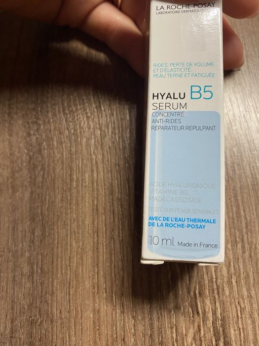 Дерматологічна сироватка від La Roche-Posay Hyalu B5 Serum