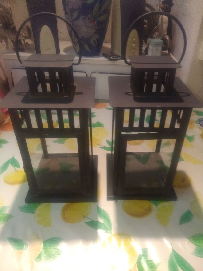 Candieros de casa de entrada