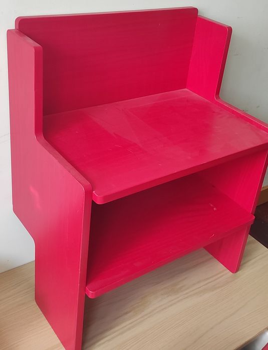 Estante cor, nova,  infantil, 50×33×200cm com 4 mod encaixados  vertic