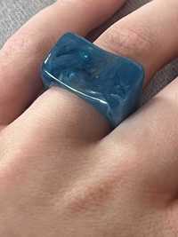 Niebieski pierścionek ring niebieski blue