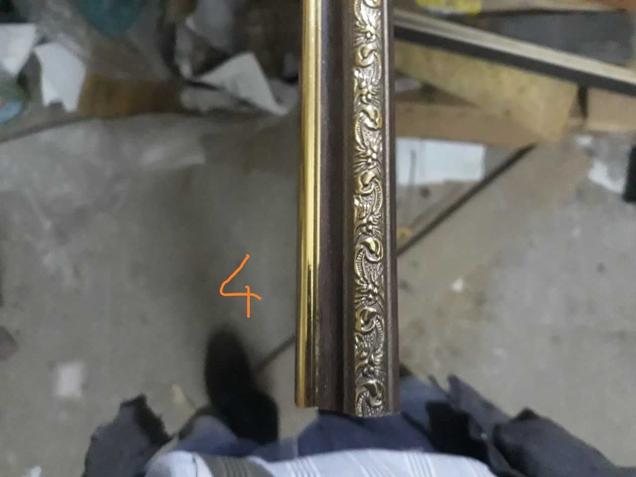 Продам пластиковий багет в рейках