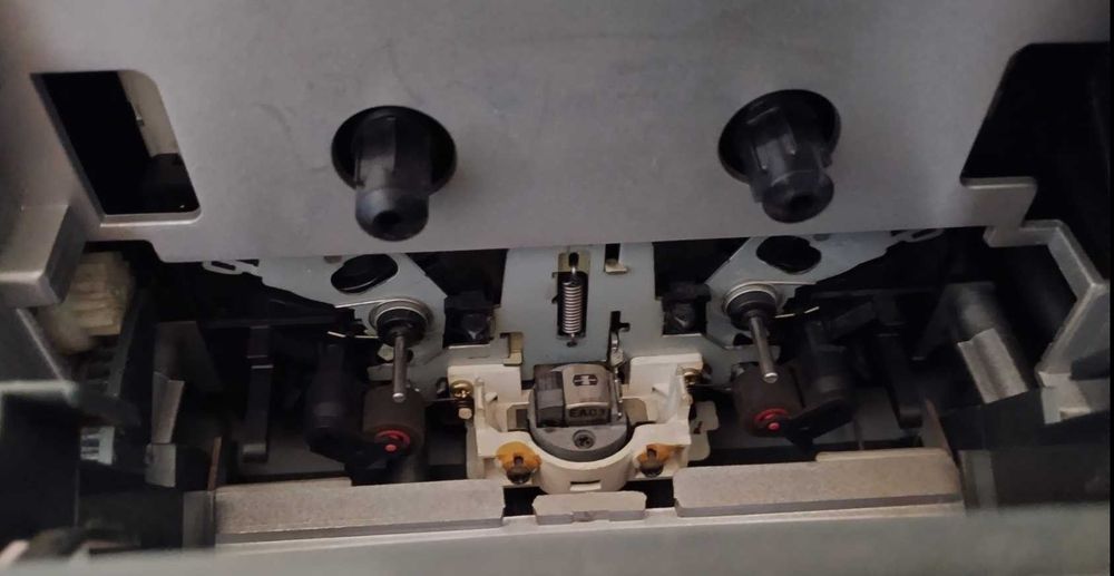 Grundig UMS 100 / Tuner FM, CD, Tape + Głośniki dwudrożne BR