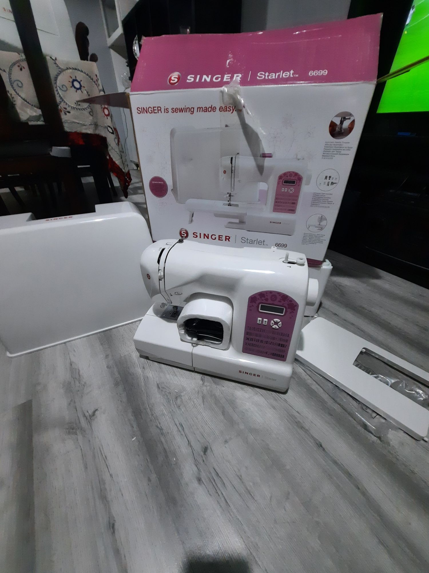 Maquina de costura singer Starlet 6699 negociável