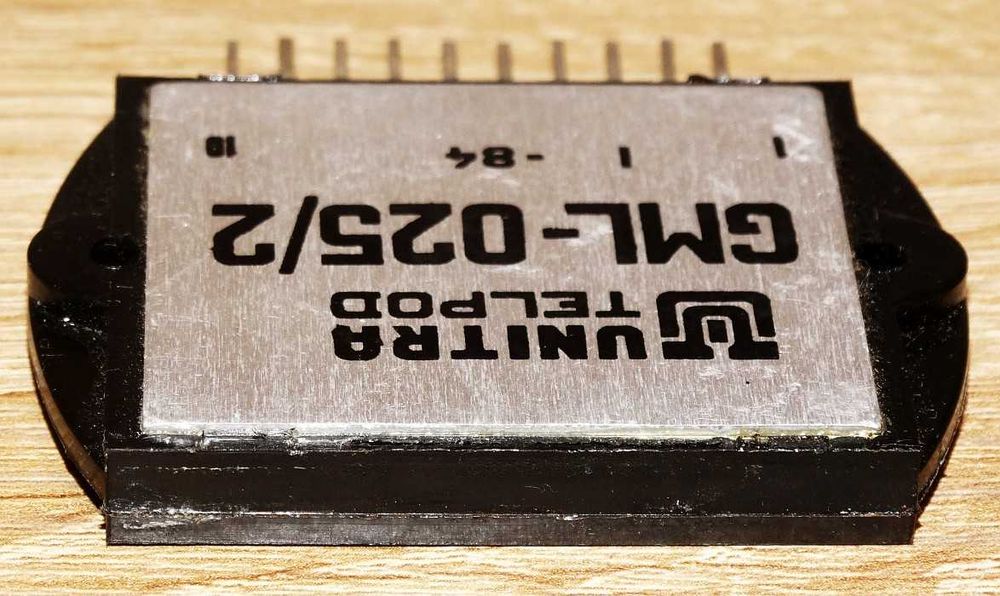 Wzmacniacz hybrydowy mocy 25 W, GML-025/2 UNITRA TELPOD RETRO