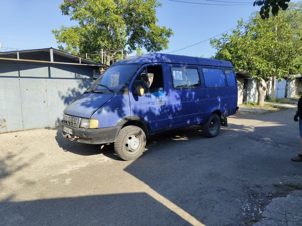 ГАЗ-32213  2.9л Газ/Бензин 6 місць