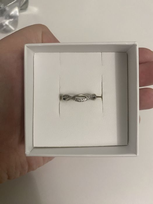 Срібне кільце та шарми в стилі Pandora