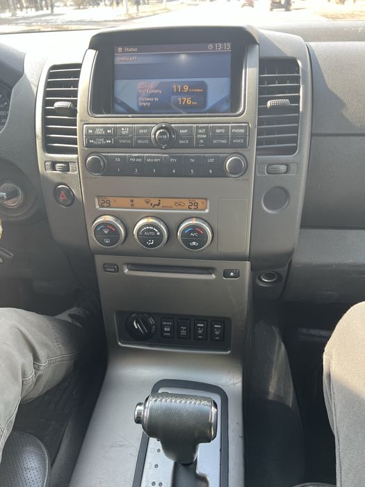 Nissan Navara 2.5tdi автомат 4x4 2008 в максималці, ідеал стан 7500$