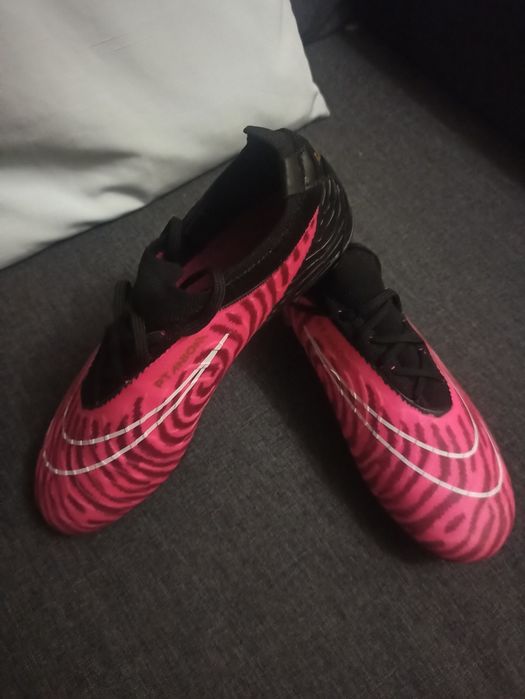 Продам буци Nike 40р.