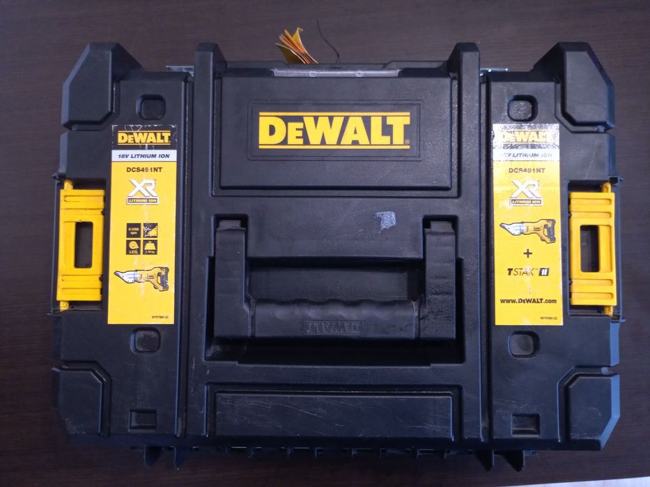 Walizka T STAK DCS 491 NT Dewalt