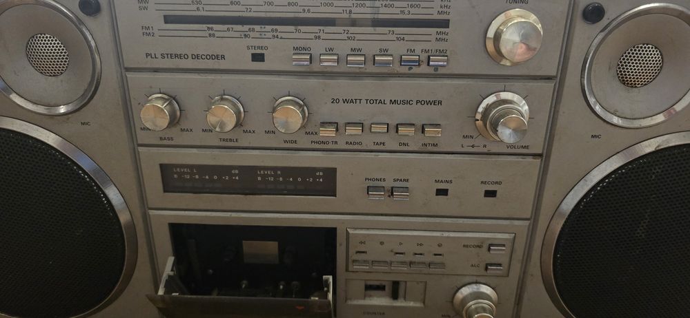 Condor rm820s radiomagnetofon