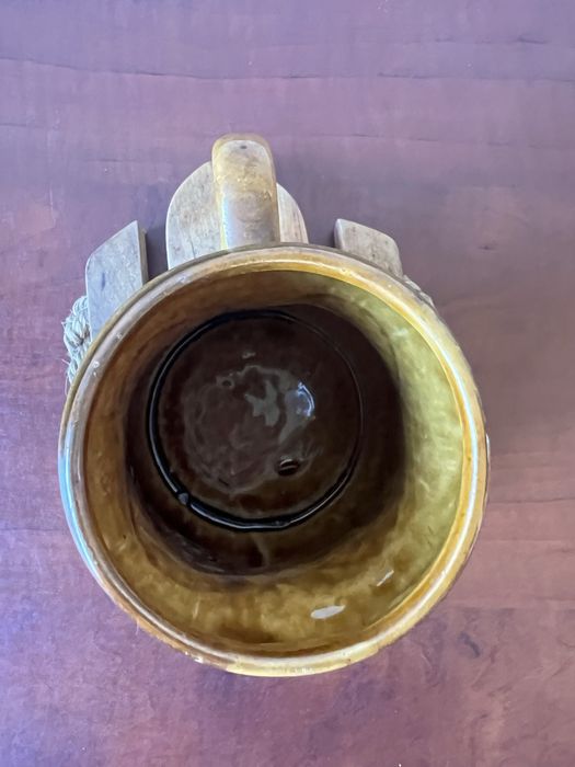 Brązowy kufel kolekcjonerski