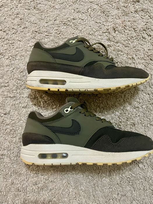 Кросівок Nike Air Max 1 кольору хакі