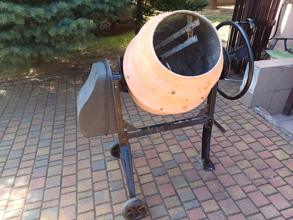 Wynajem zagęszczarki JCB 110 kg Buk Niepruszewo Duszniki Opalenica