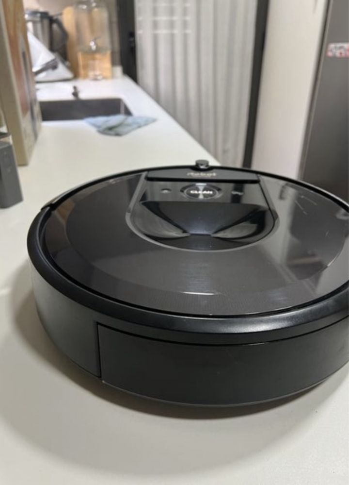 Irobot roomba i7