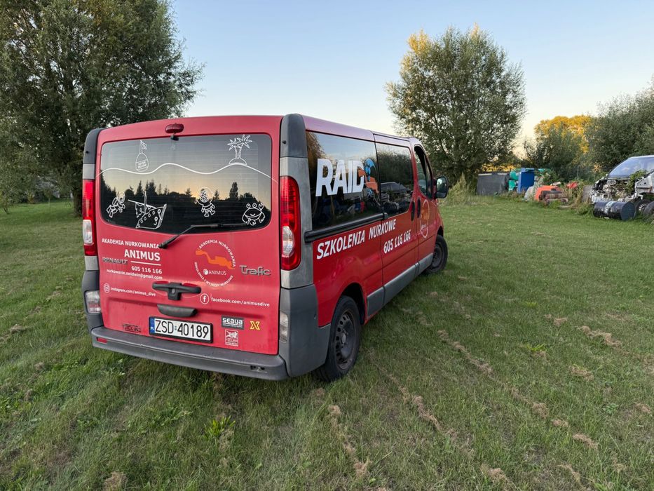 Renault Trafic 2.0 dCi - 2007r 9 osób - long