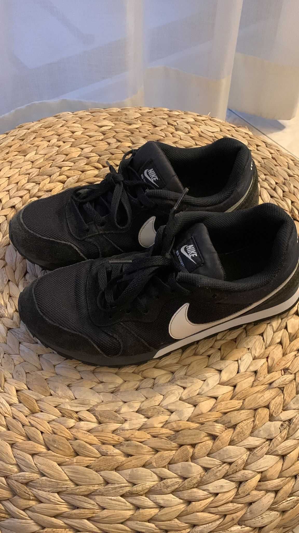 Tênis Nike preto