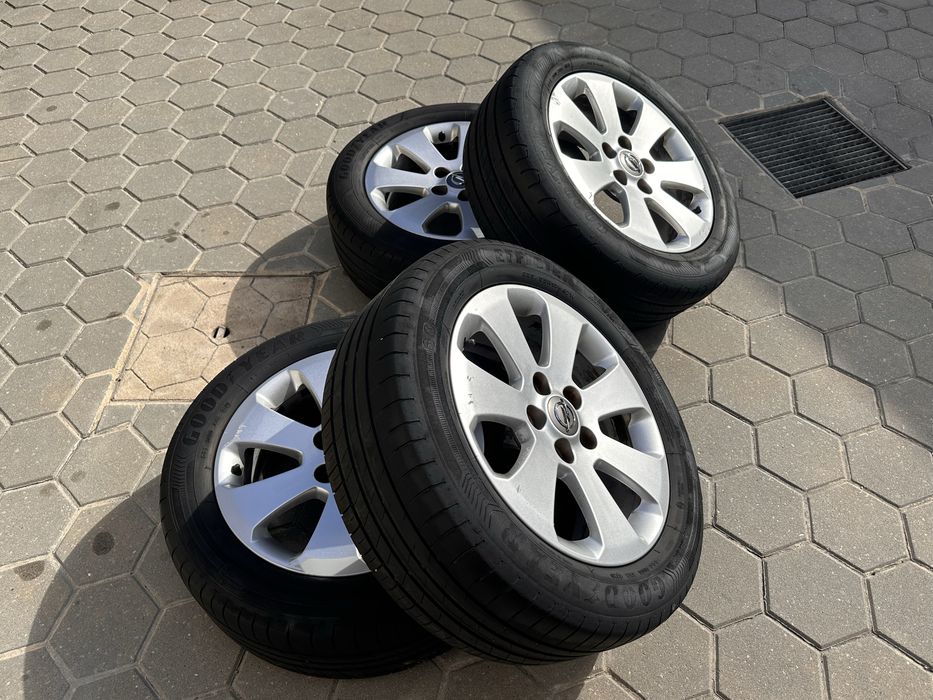 Jantes 17 Opel Insígnia/Astra ( com pneus em bom estado)