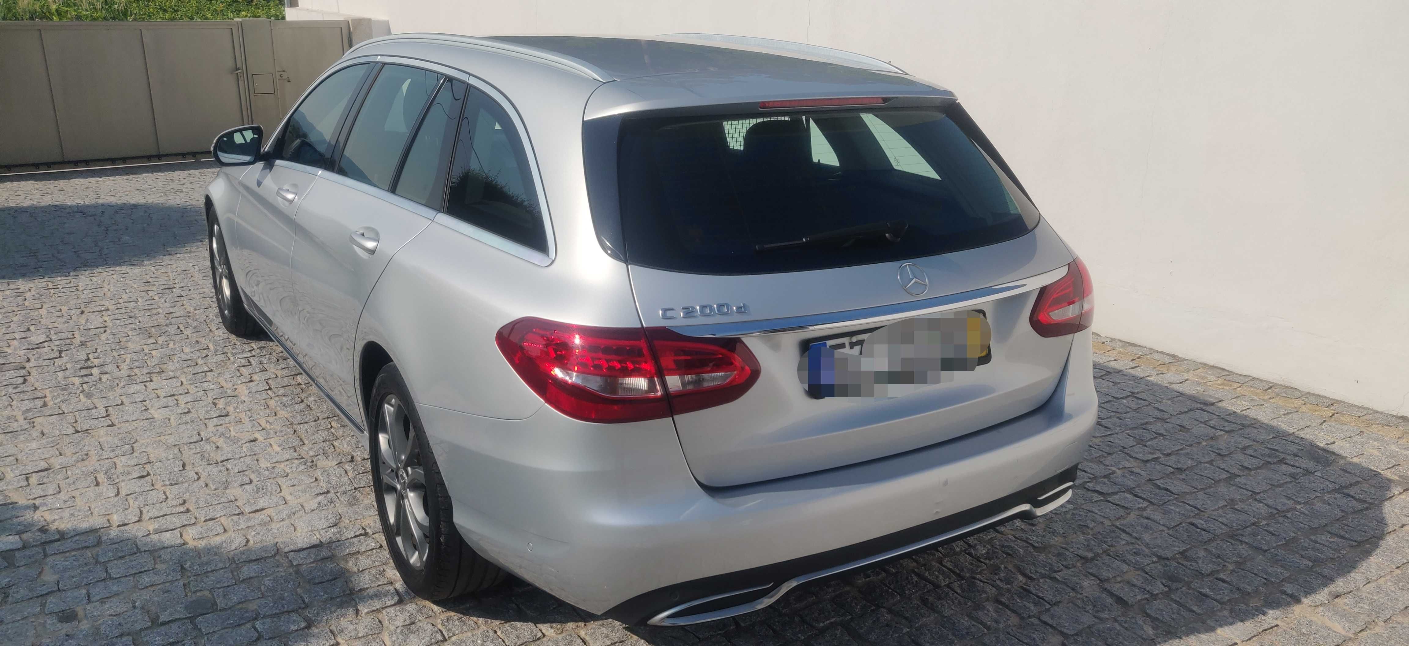 Mercedes-Benz C200d Avantgarde - 2017 | Diesel | Nacional | Excelente