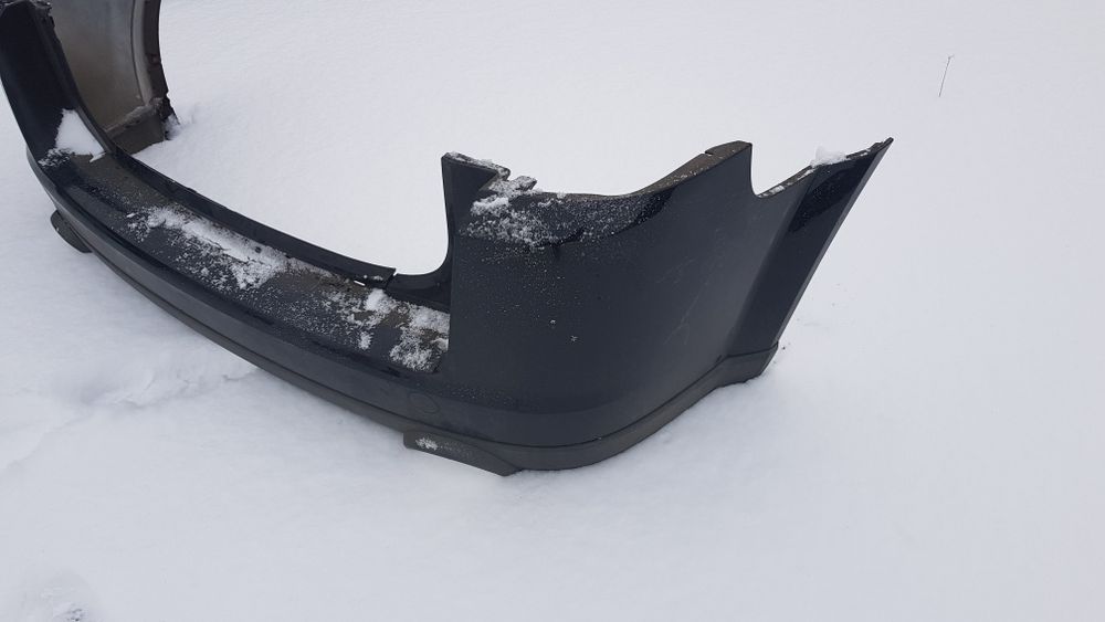 Zderzak + dyfuzor tył tylni tylny z20r czarny opel signum