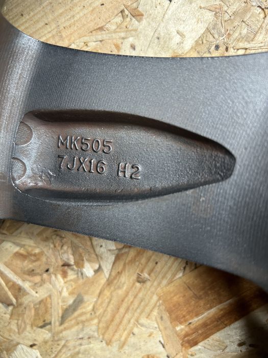 Диски легкосплавні 5*114.3 R16 Toyota Corolla / Camry / Avensis