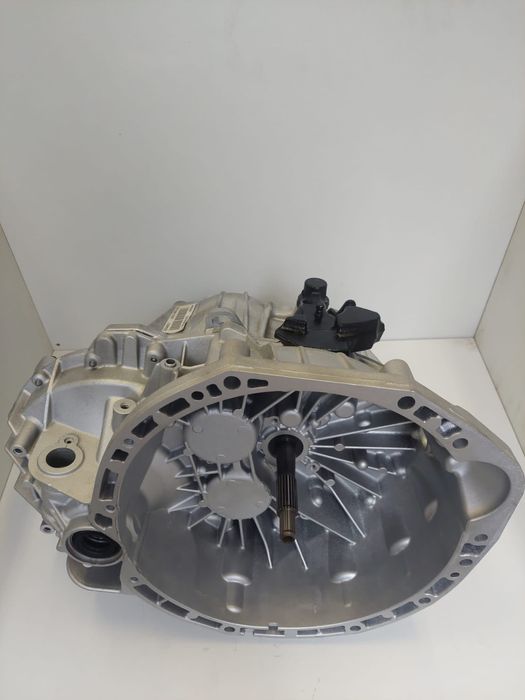 Skrzynia biegow pf6056 pf6058  2.3 dci renault master opel movano viva