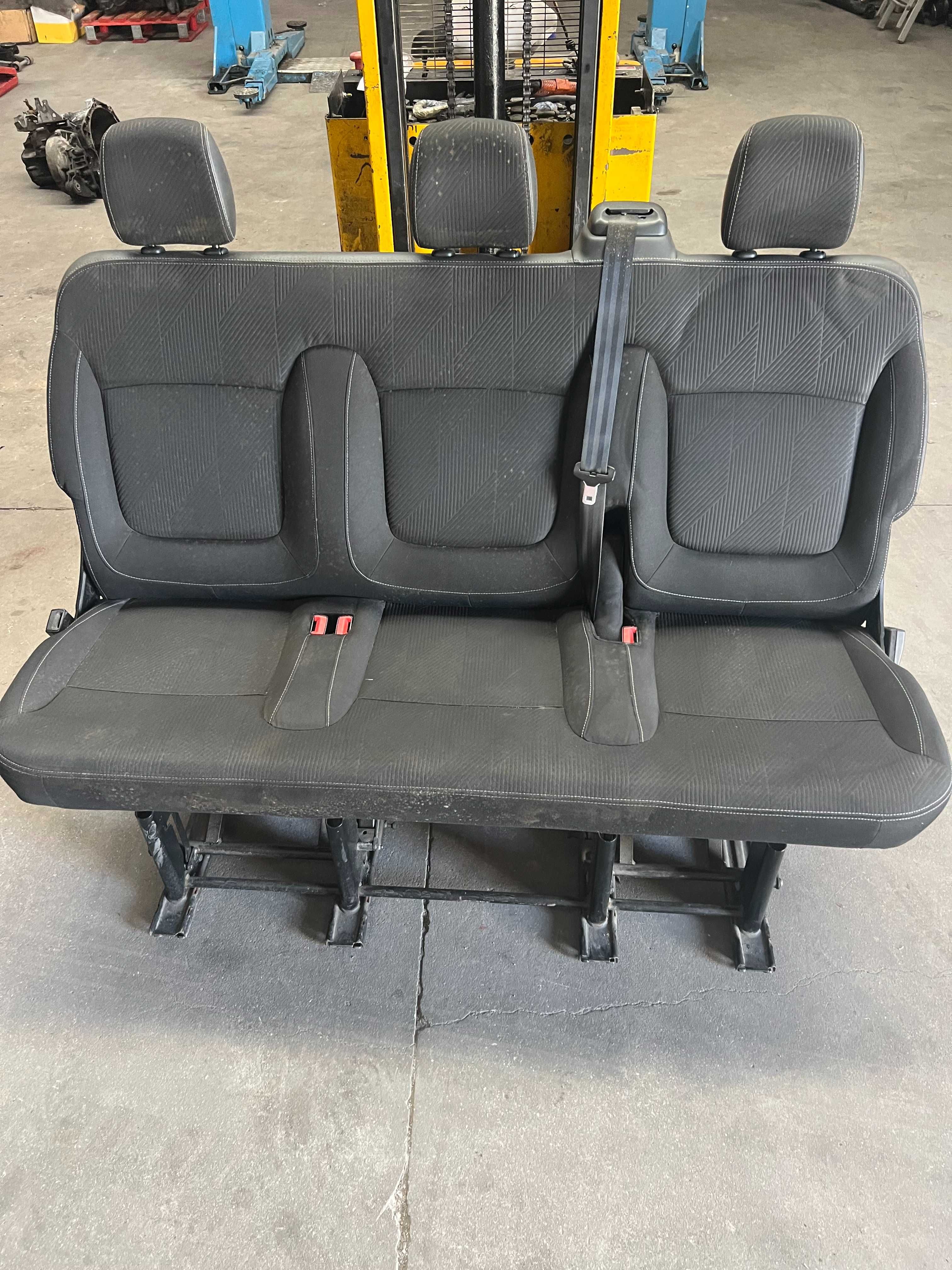 Bancos terceira fila renault trafic opel vivaro fiat talento 2016/20