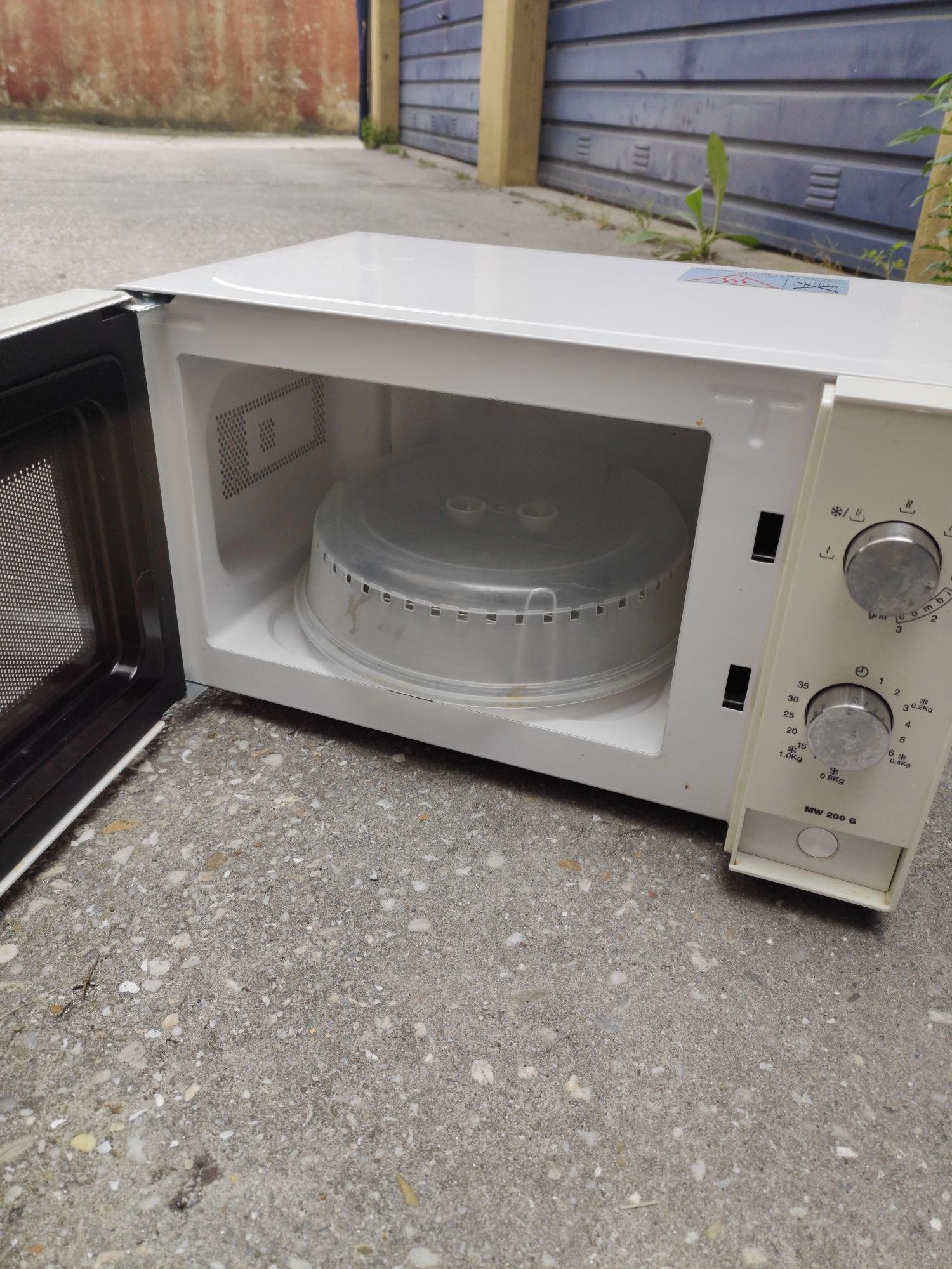 Microondas Teka MW200G