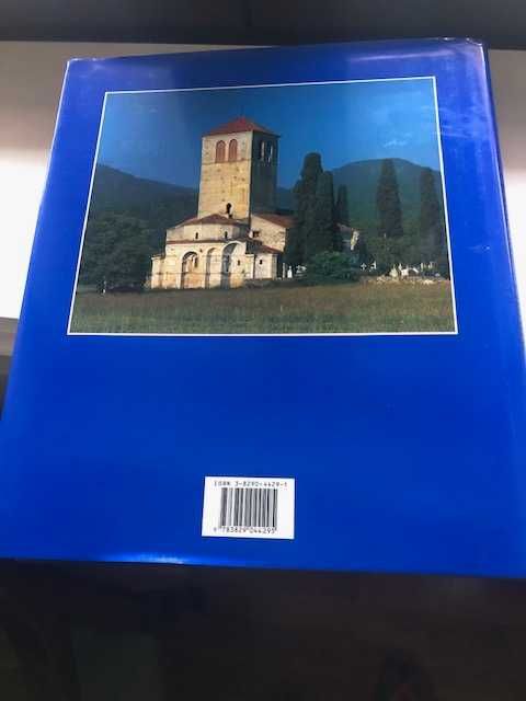 Livro "O Românico", arquitetura, escultura, pintura de Rolf Toman