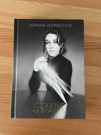 Książka Joanna Jędrzejczyk Czarno na białym.