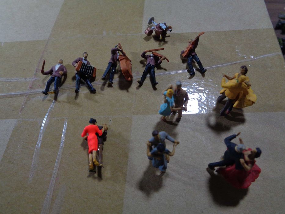 1:87 Preiser lote de Musicos e dançarinos