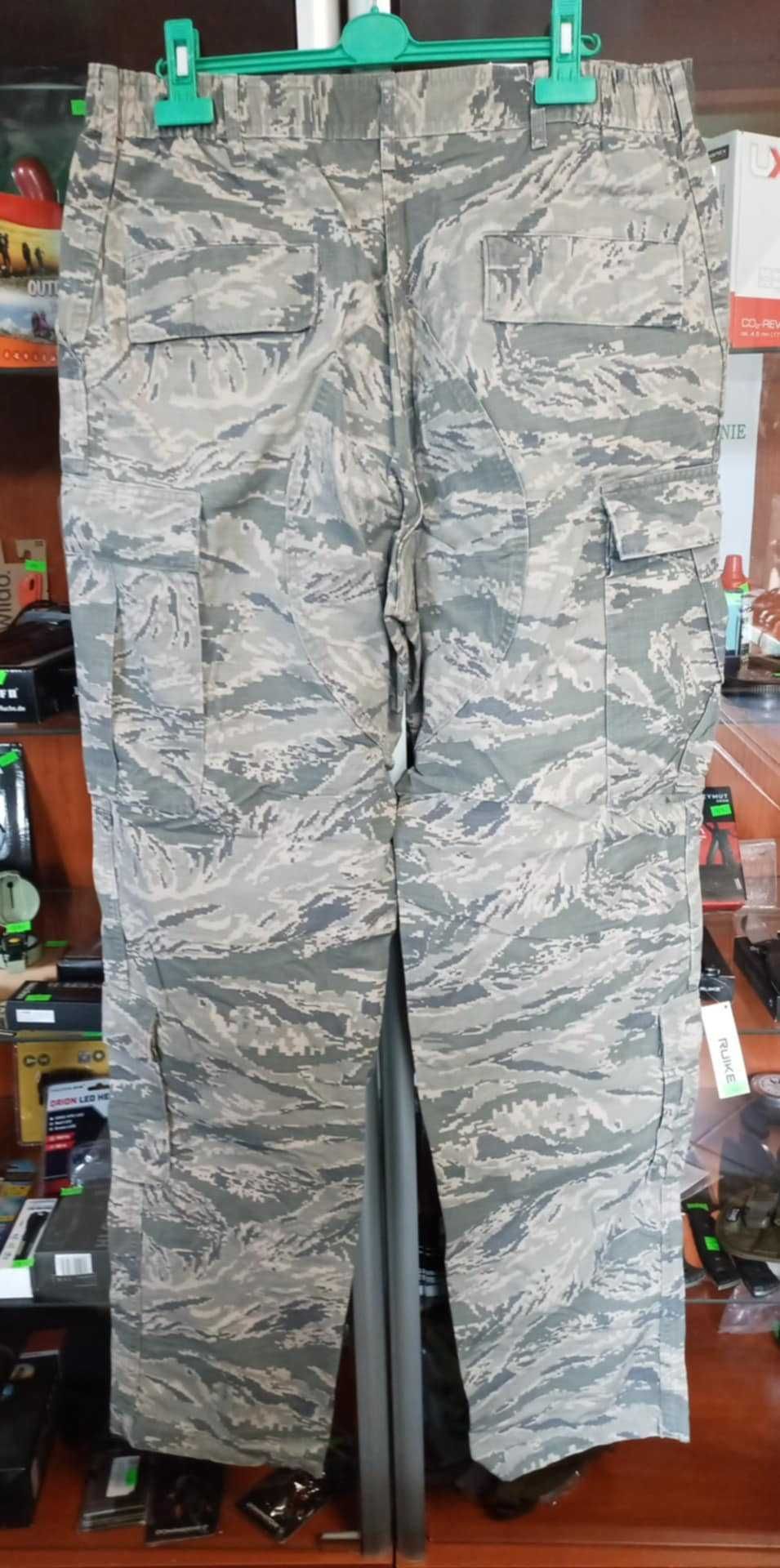 Spodnie Utility Air Force Camoflage Pattern US Army r.36L pas96/dł122