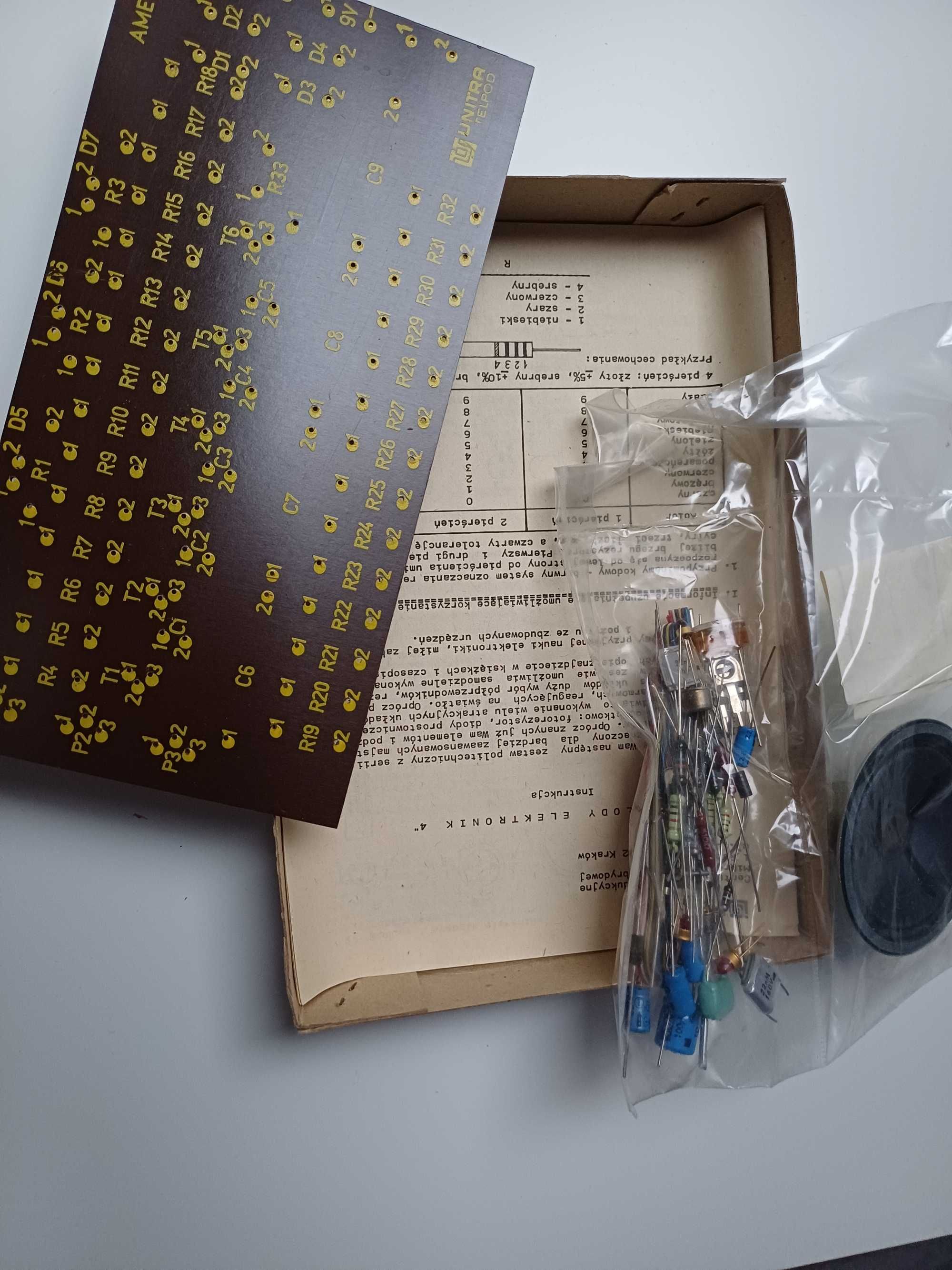 Unitra  TELPOD młody elektronik Zestaw 4 z PRL