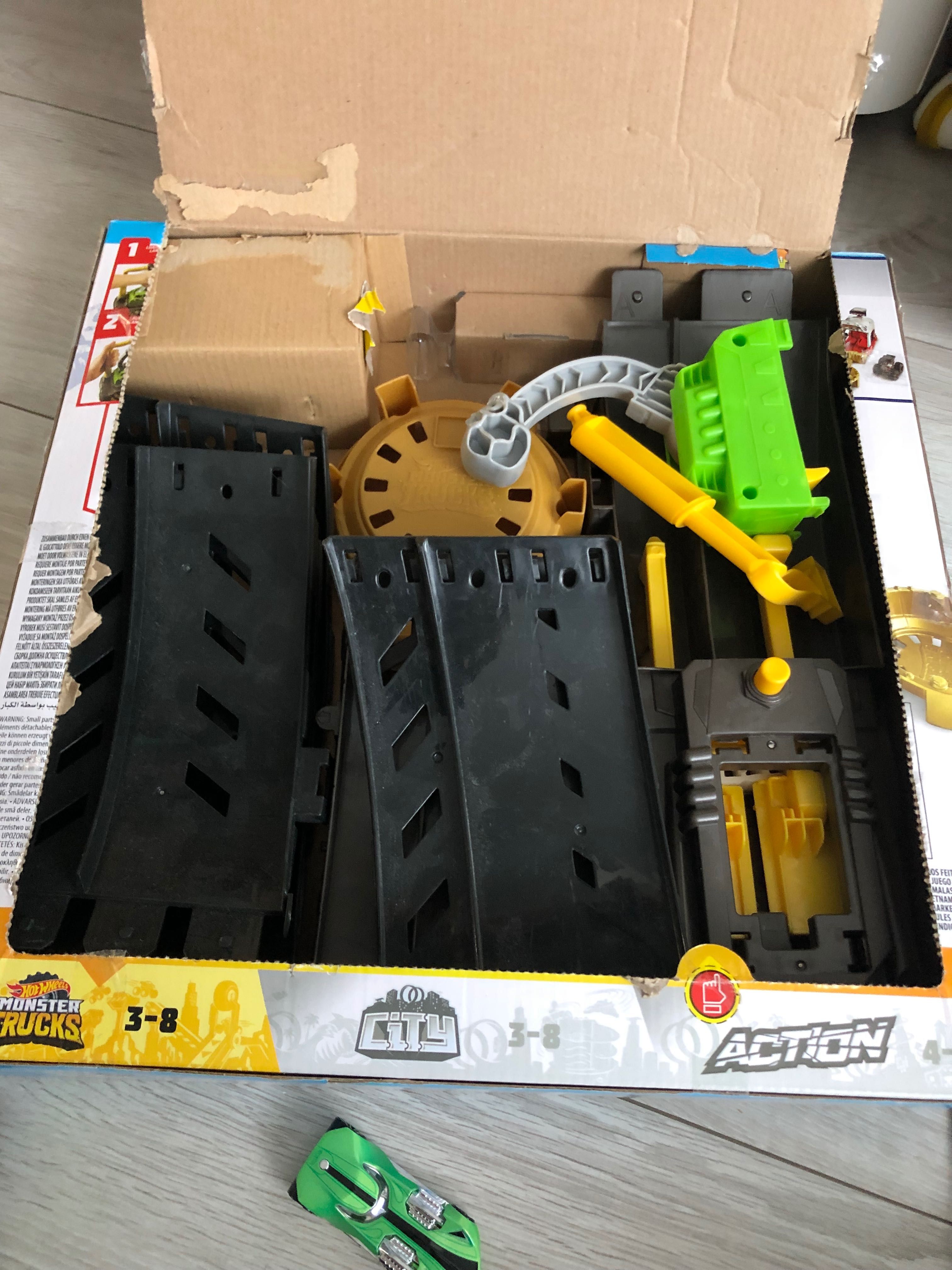 Zestaw Hot Wheels Monster Truck