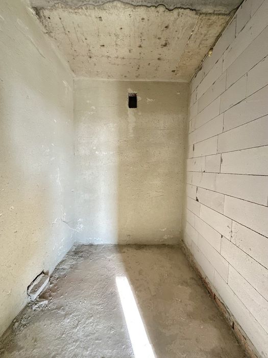 Продається двохрівнена квартира В НОВОБУДОВІ