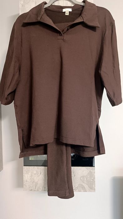 Komplet koszulka i leginsy